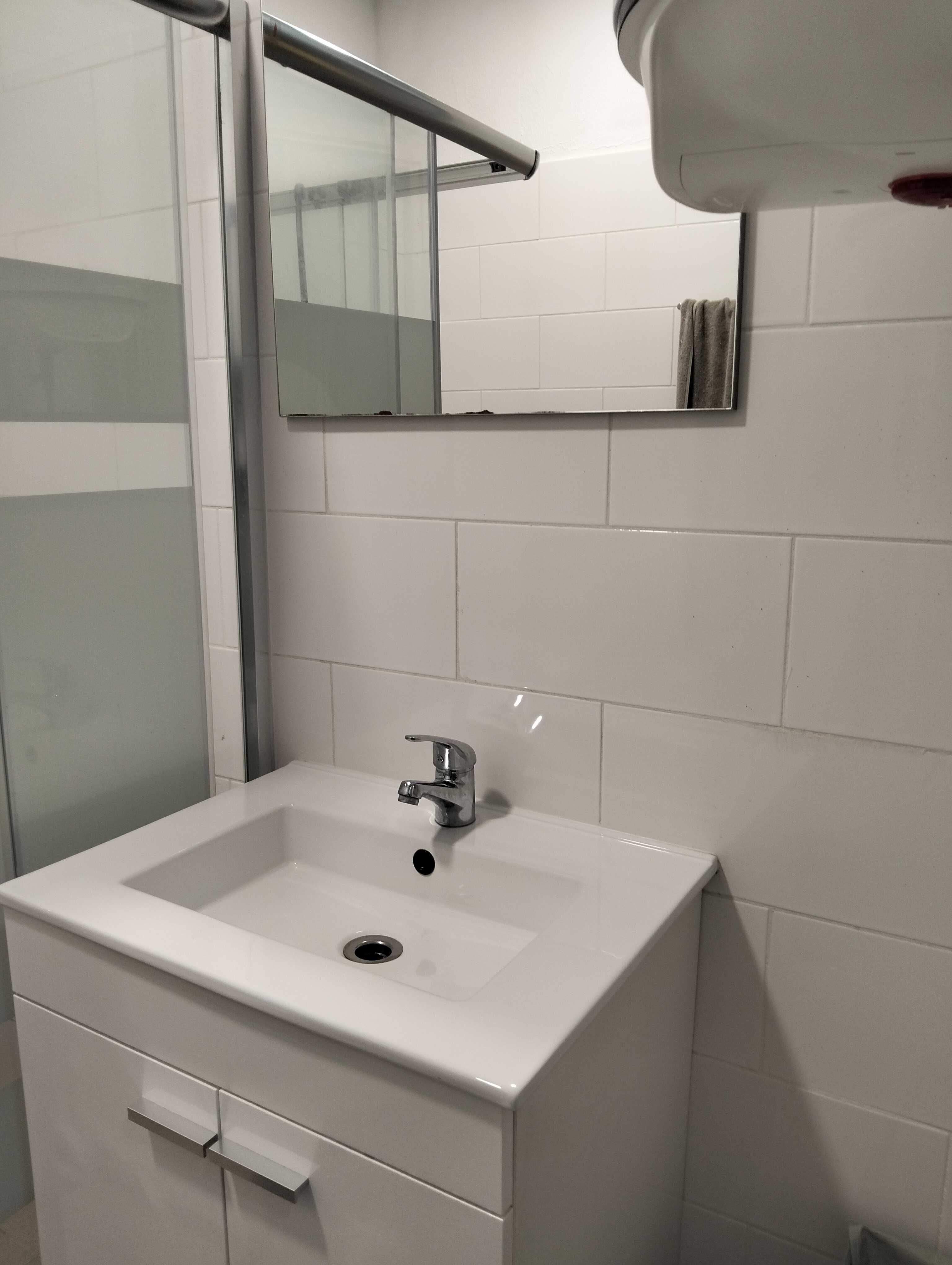 Quarto para arredamento.