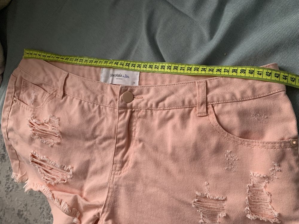 Krótkie jeansowe szorty Vero Moda rozmiar EUR 40