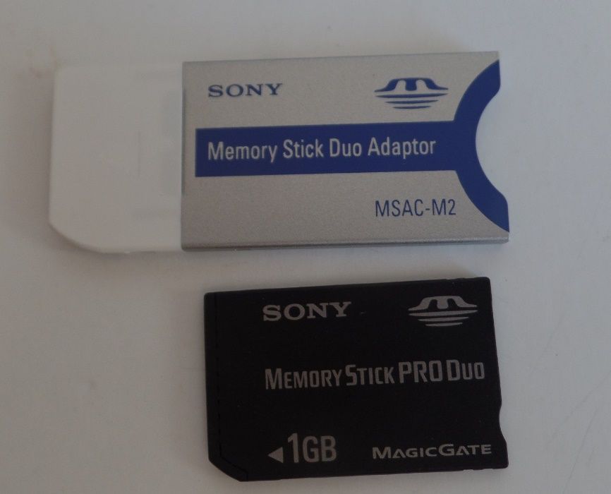 Câmara de Filmar Sony DCR-DVD106 (V67)