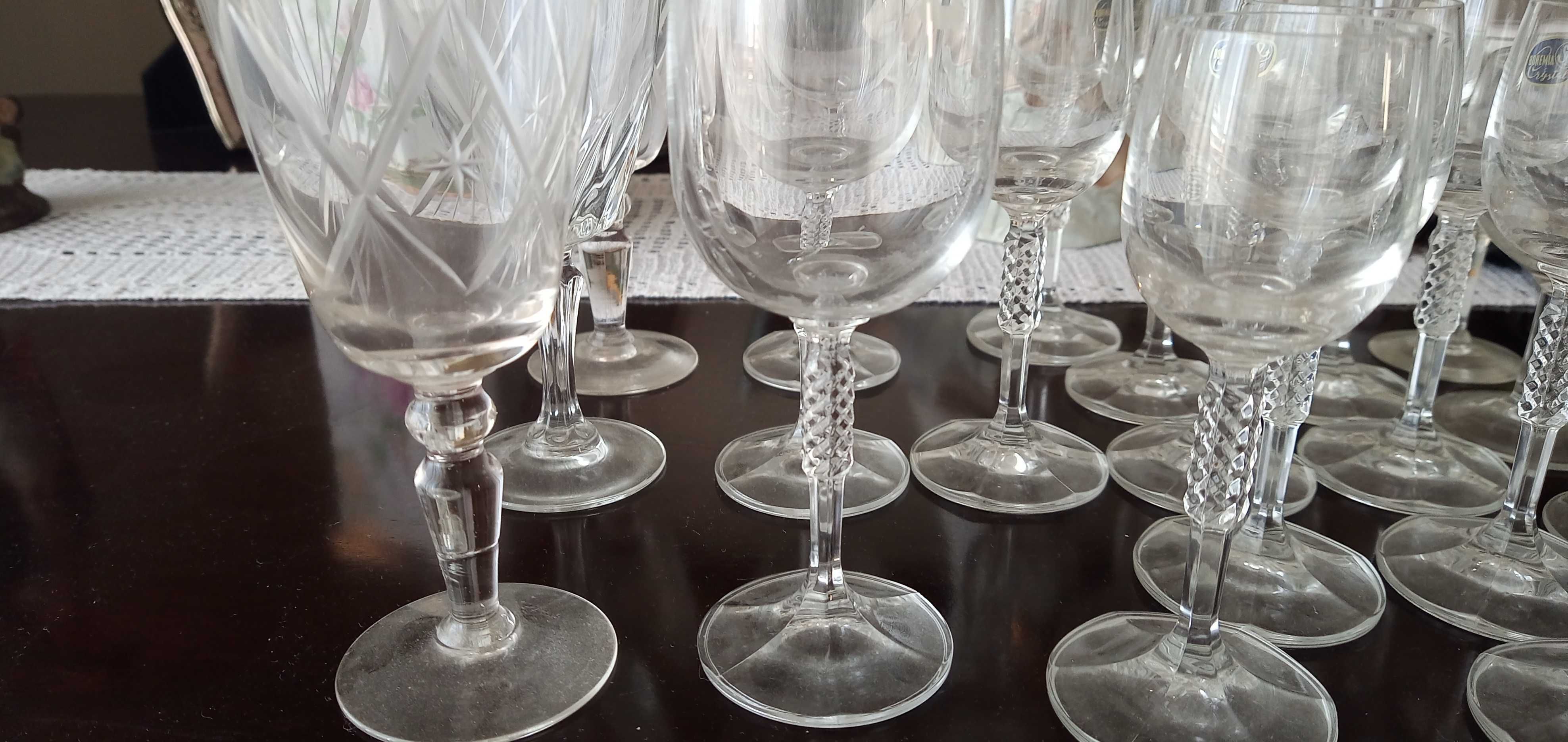 30 copos cristal licor, flutes ainda com o selo 50€