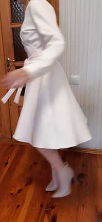 Сукня  з рукавом
