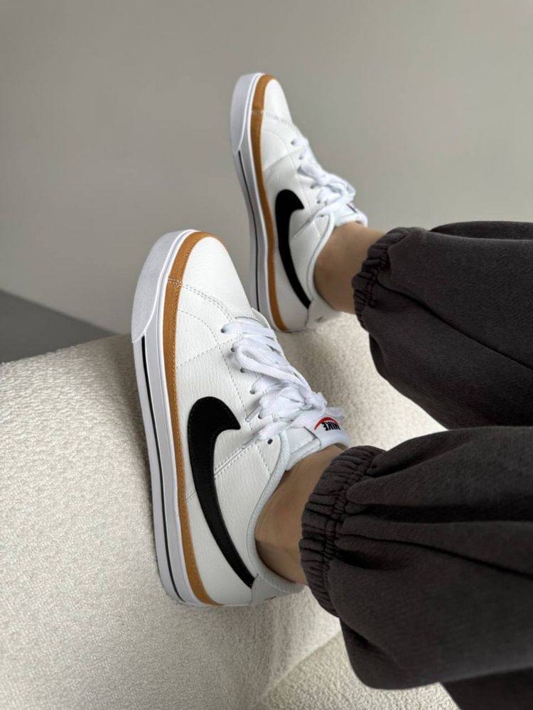 Жіночі кросівки Nike Court Legacy White/Black