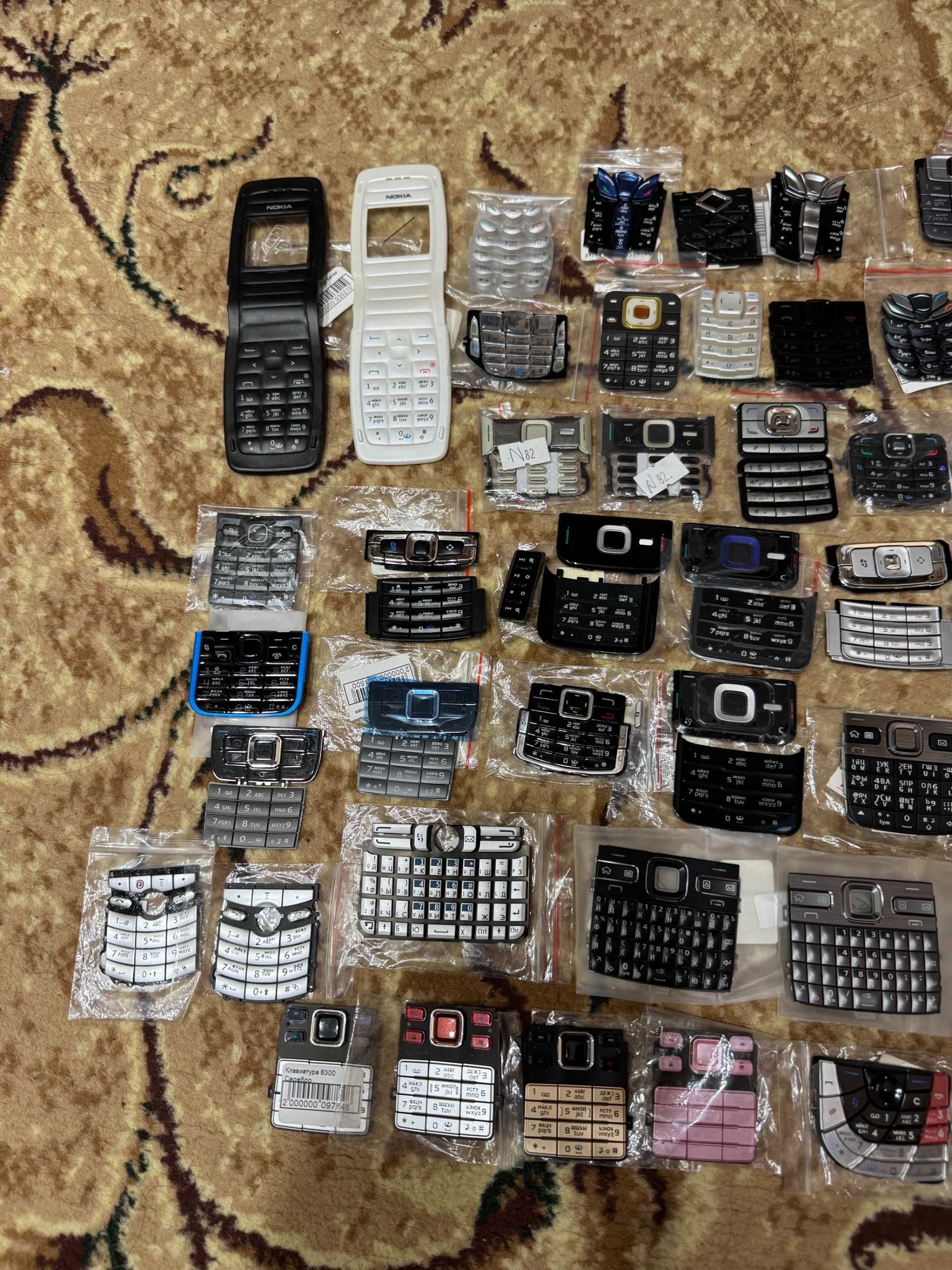 Клавіатури та кнопки до Nokia / Motorola / Sony Ericsson
