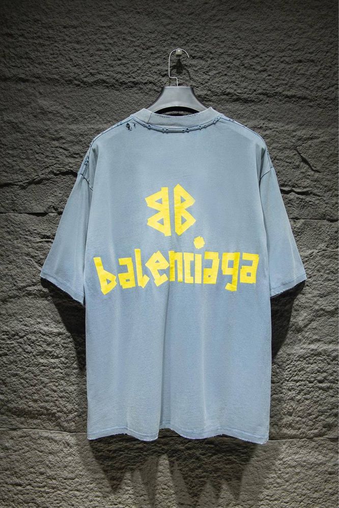 Футболка Balenciaga