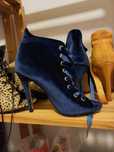 Botins veludo azul