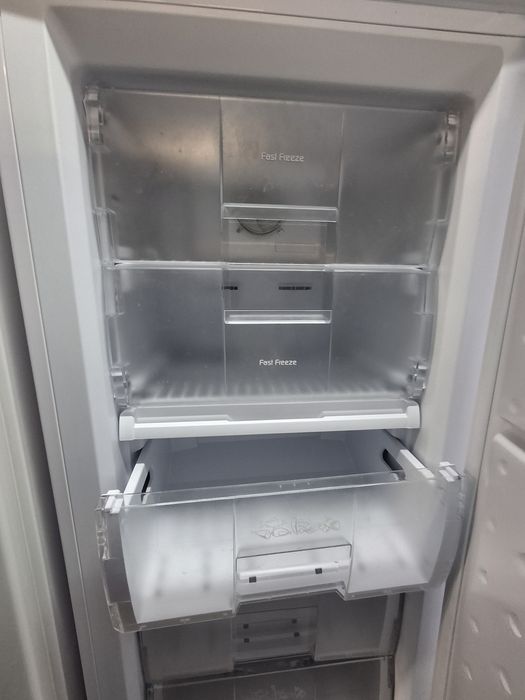 Морозильна камера Beko model F60265N