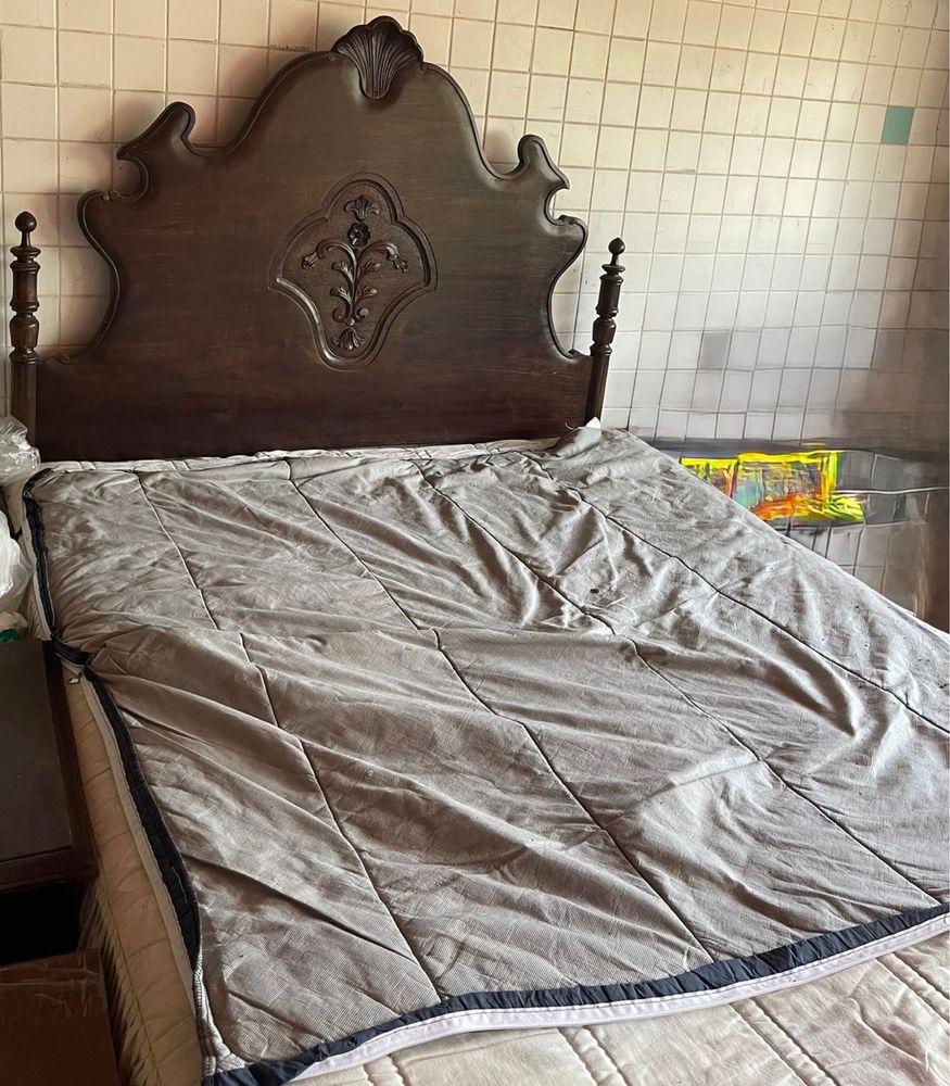 Cama de casal madeira