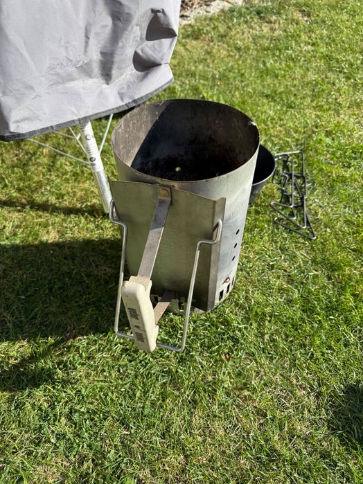 Grill węglowy Weber z akcesoriami