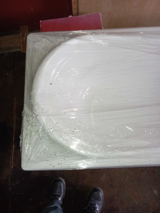 Ванна акрілова нова.