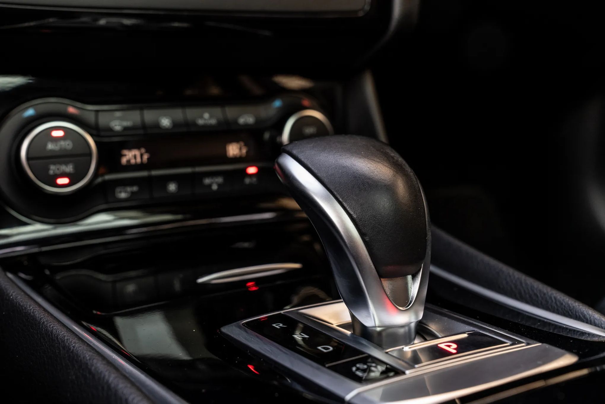 Infiniti QX Piękne i eleganckie Infiniti. Niski przebieg