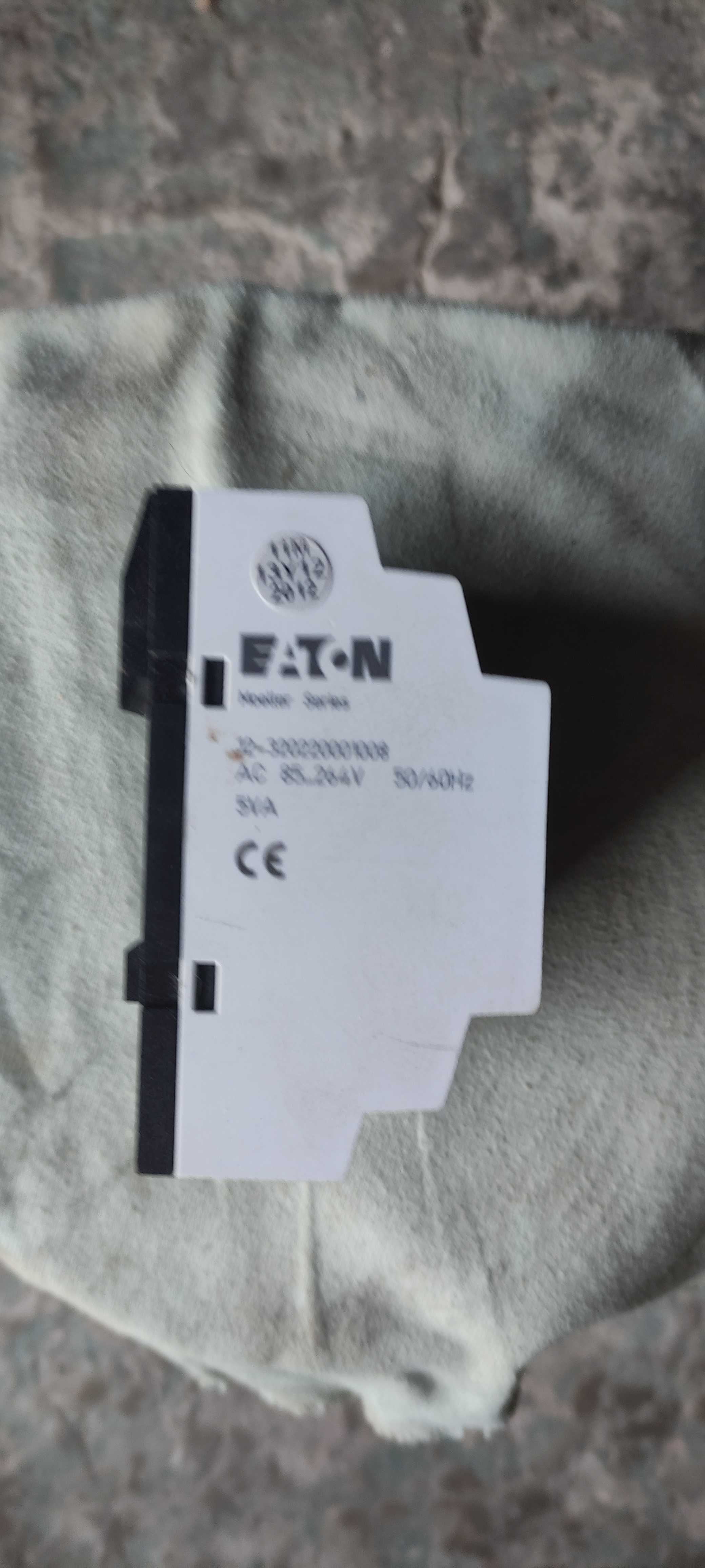 Реле управления EATON easy512-AC-R10