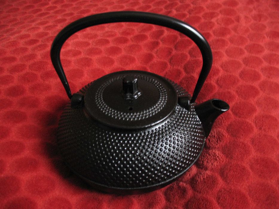 Czajnik żeliwny do herbaty 1.5L Japoński design