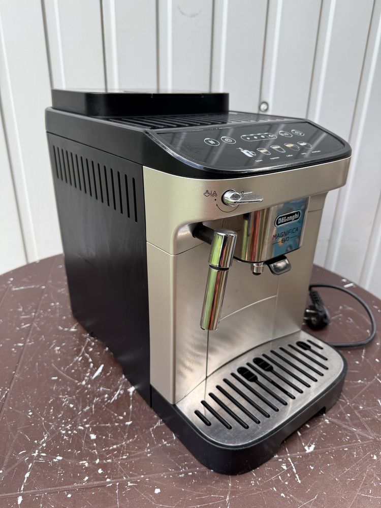 Ekspres De'Longhi Magnifica Evo ECAM290.21.B