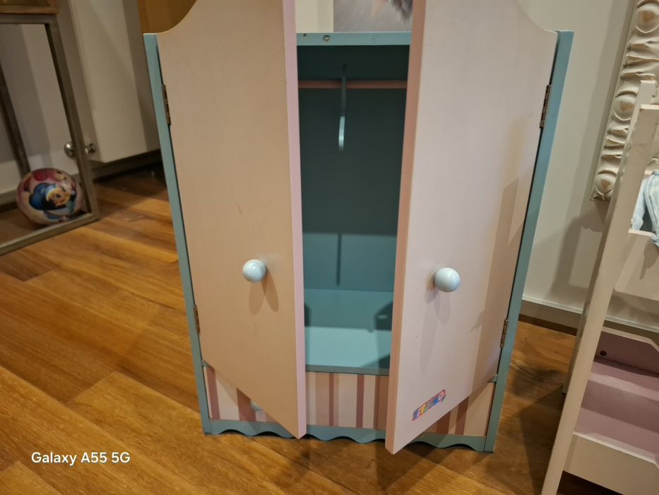 Brinquedos para menina em vários tons