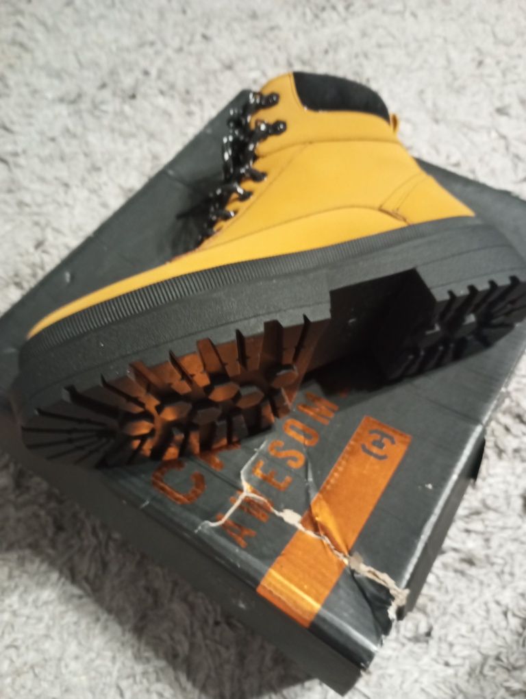 Botki damskie CROPP r. 39, dł. wkładki 26 cm nowe model: YQ284