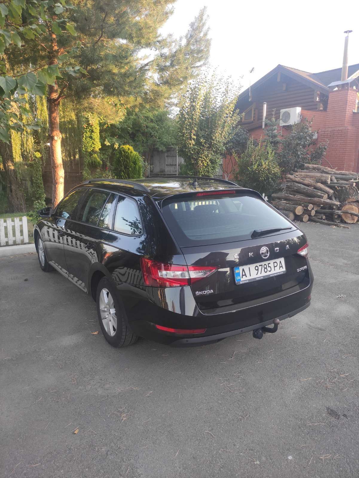 Машина Skoda superb