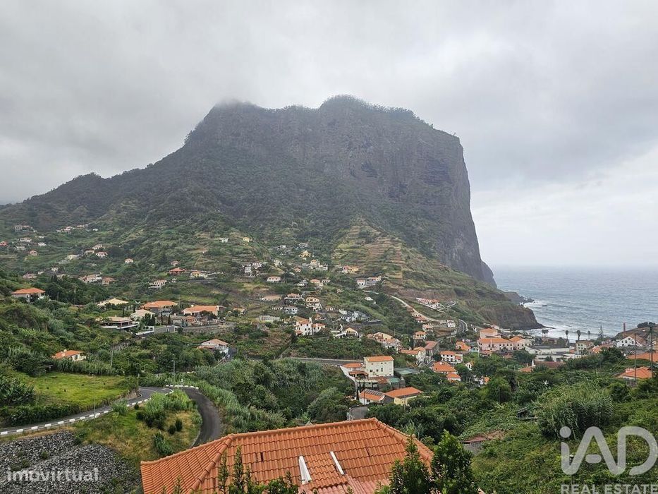Terreno em Porto da Cruz de 610,00 m2