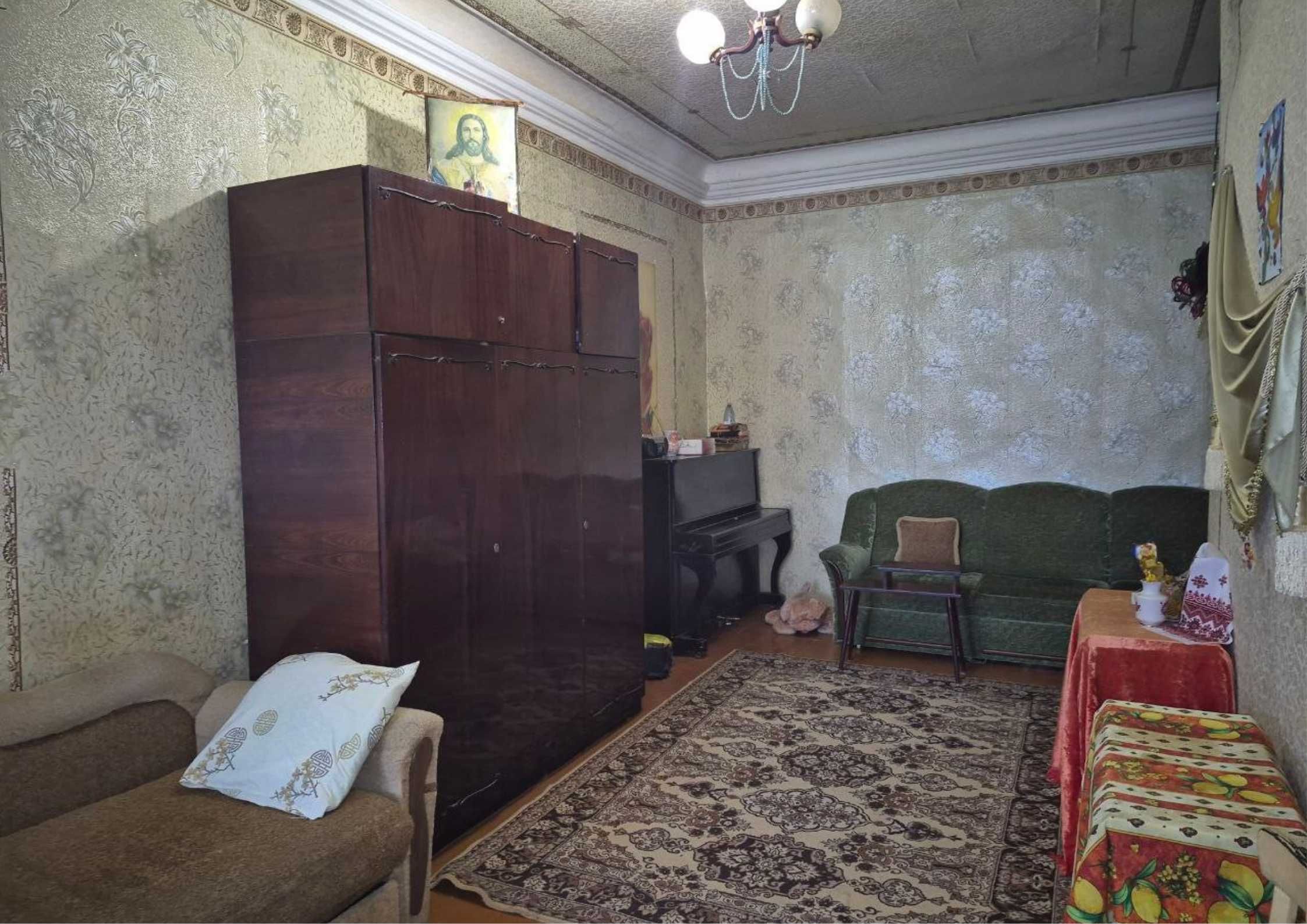 Продається 2 кімнатна квартира в м. Немирів