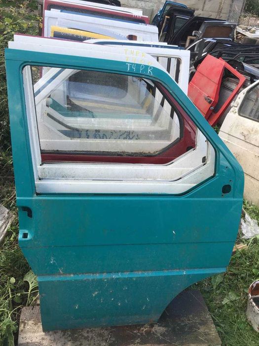 Двері передні двери дверь Volkswagen T4 2.4D Фольксваген Авторозборка