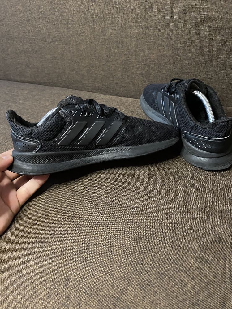 Отличные Adidas