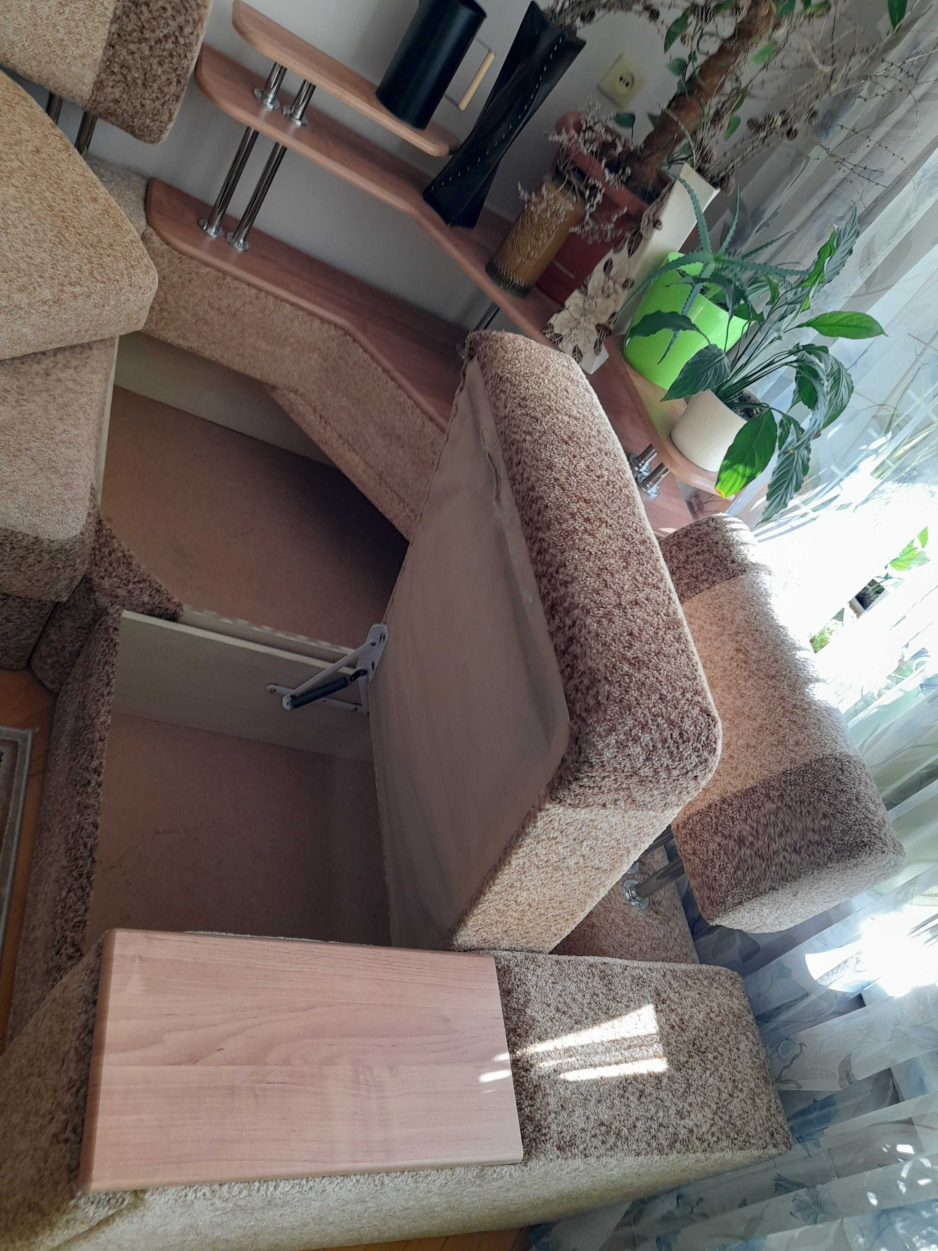 Продам б.у. розкладний кутовий диван