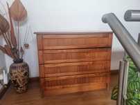Móvel cómoda 4 gavetas