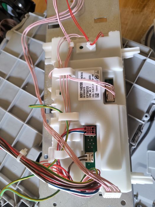 Moduł sterowania suszarki Bosch WTH85V0EPL i inne