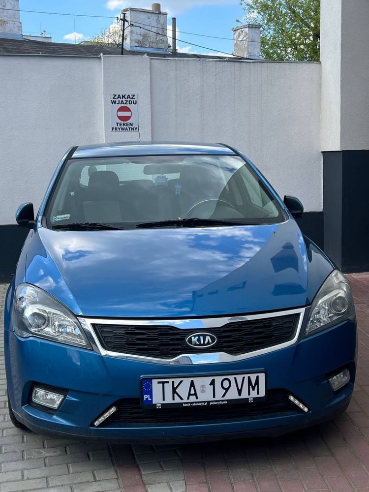 Kia Ceed 1.4 2009 /216000