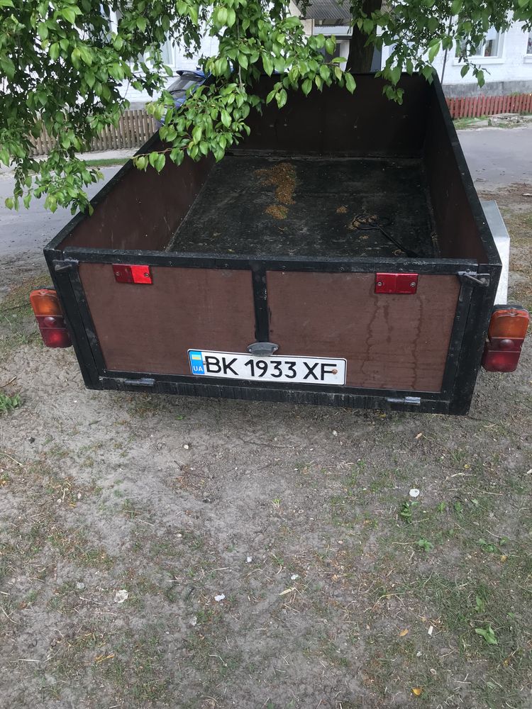 Причіп легковий для перевезення грузів