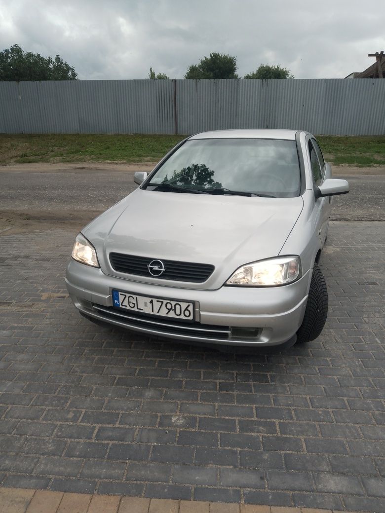 Opel Astra stan idealny klima sprawna