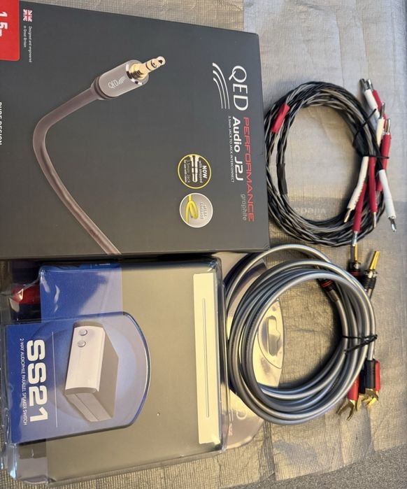 Cabos QED J2J 3,5mm (1,5m), QED SS-21, Qed XT40i, kimber Kable (1m)