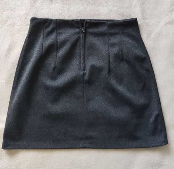 Czarna krótka spódnica Top One, rozmiar z metki 36