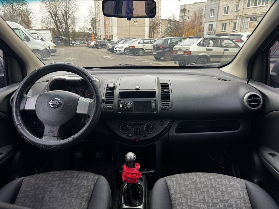 Nissan Note 1.6 бензин автомобіль