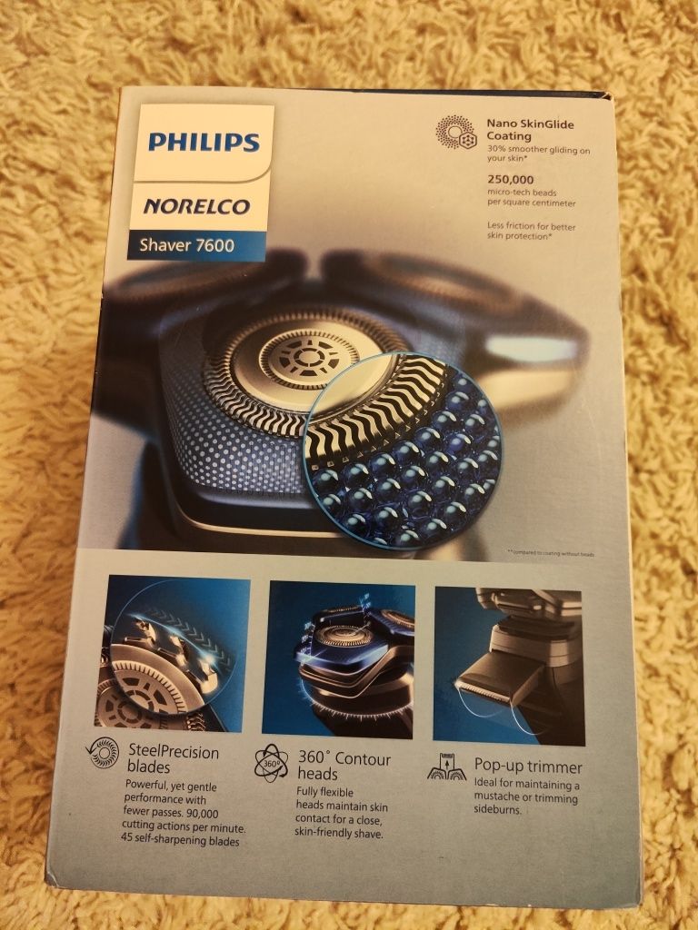 Электробритва  Philips norelco shaver серия 7000 ( модель 7600)