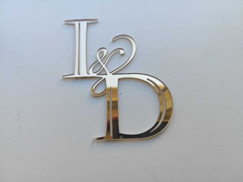 Буквы (инициалы) молодожёнов из зеркального пластика на свадьбу