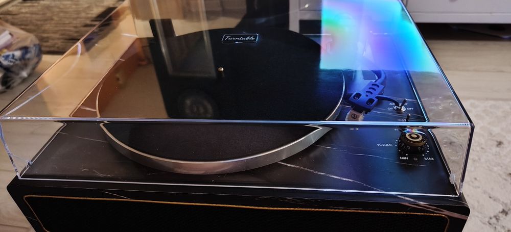 Gramofon HQ-KZ 001 z głośnikami