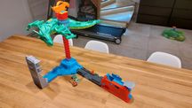 Hot Wheels Atak Smoka