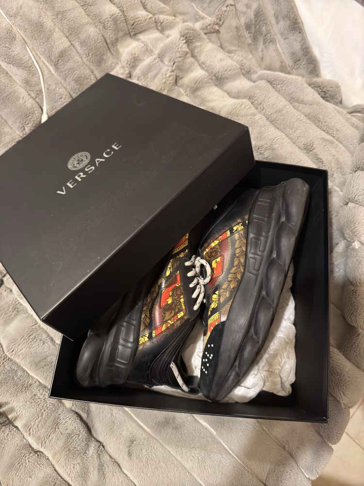 Sneakers Chain Reaction Versace