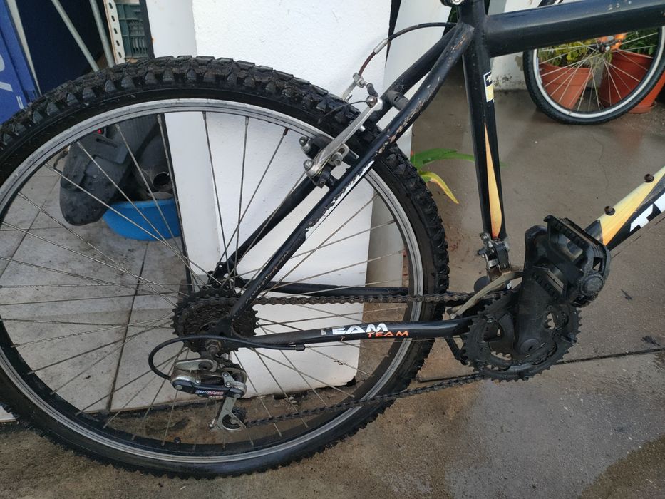 Bicicleta de BTT usada