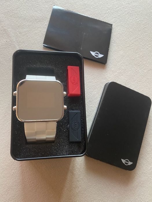 Relógio digital MINI