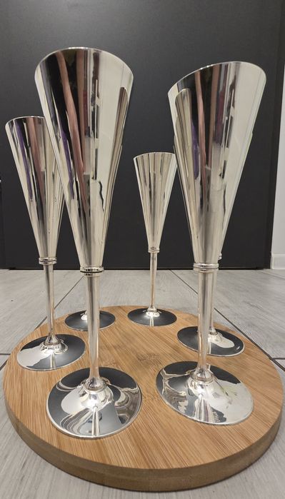 Piękne kolekcjonerske kieliszki do szampana - platerowane srebrem 925