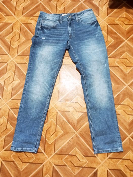Джинси чоловічі сучасні, для молоді.