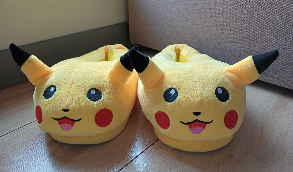 Kapcie Pikachu, Pokemon. Wkładka 25 cm