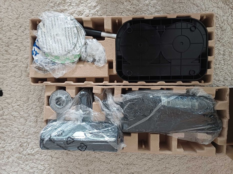 Aspirador Vertical Rowenta X-Combo com Mopa - Aspira e Lava