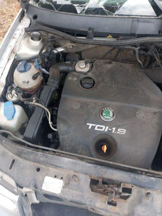 Розбираю Шкода тур 2004року.