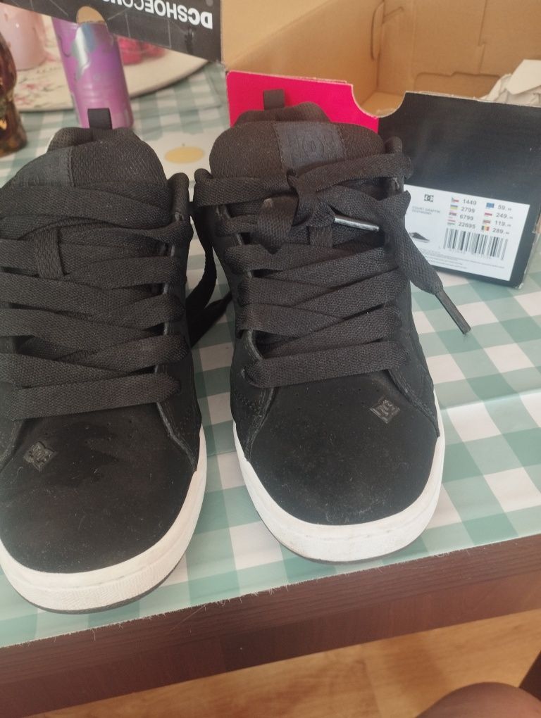 DC buty panterka 38