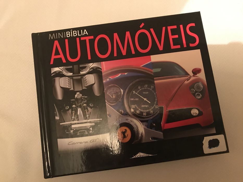 Catálogos e livros de automóveis