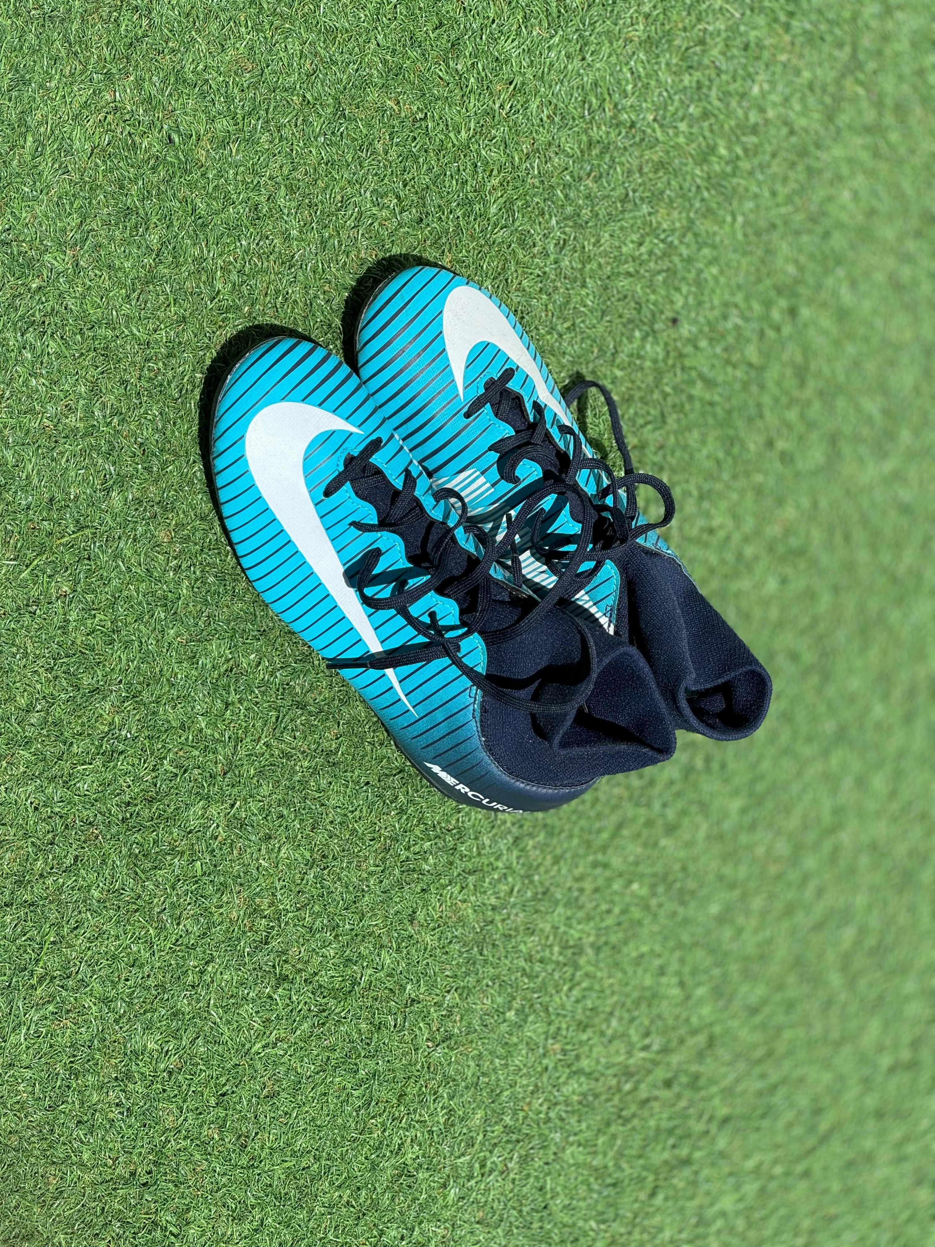 chuteiras nike - relva artificial