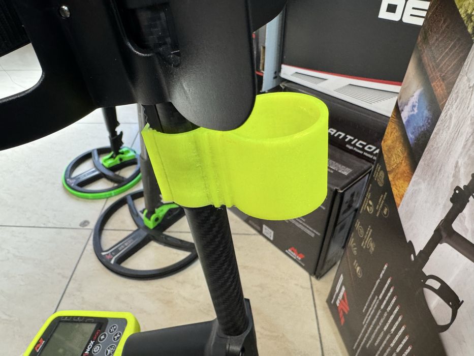 Uchwyt na ponponter na sztyce Minelab Manticore / Equinox 700/900