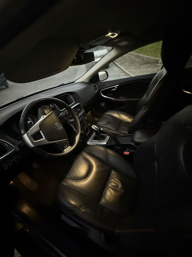 Volvo v40 cross 1.6